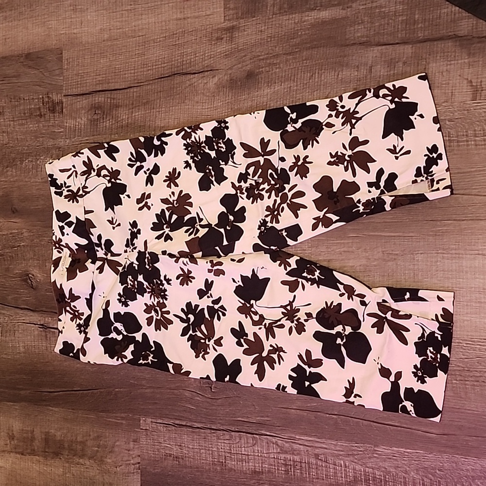 Capris - Picture 1 of 1